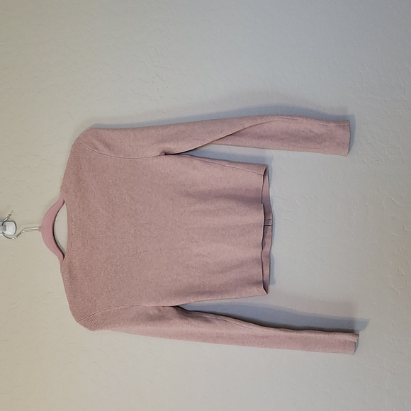 Victoria's Secret Ribbed Long Sleeve Crop Top Blush eye hook Closure Size M - Picture 8 of 12